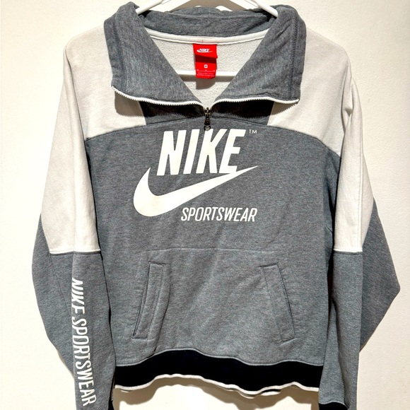 Vintage Nike Sportswear Sweater - Picture 1 of 4